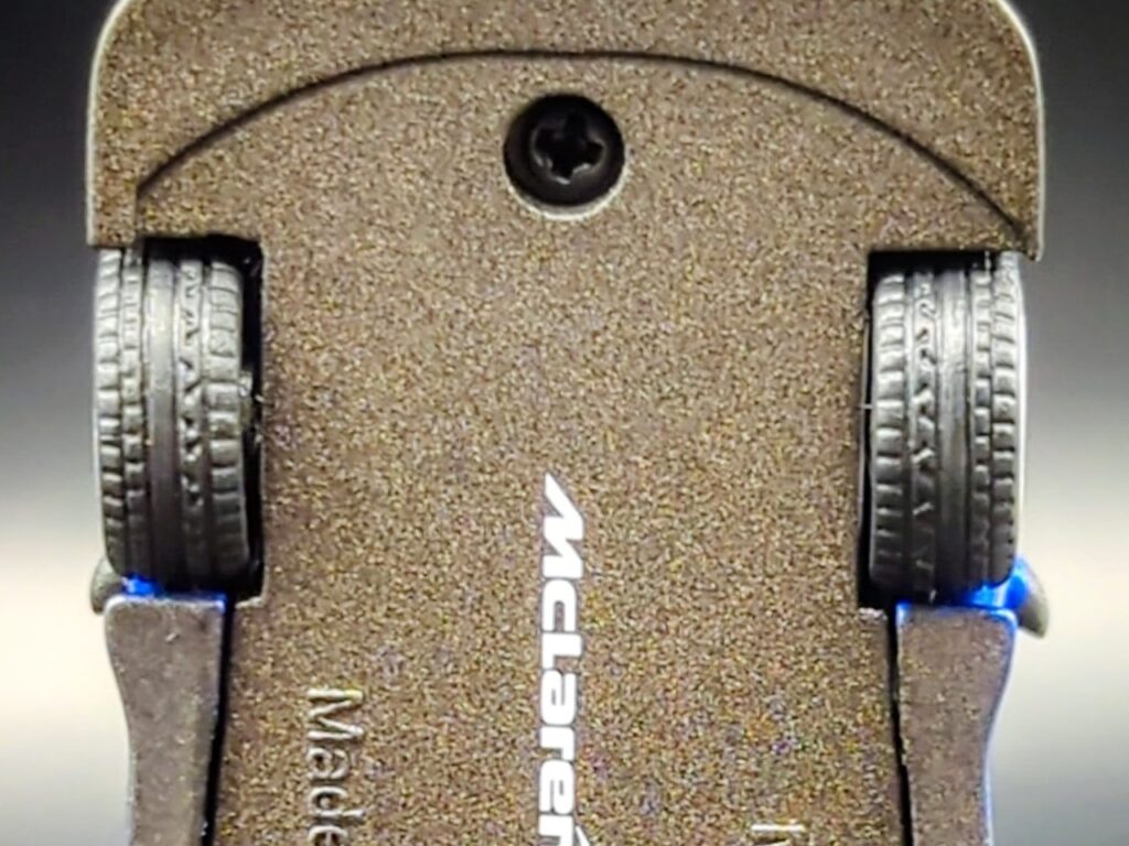 McLaren Senna by MINI GT - Bottom, tires