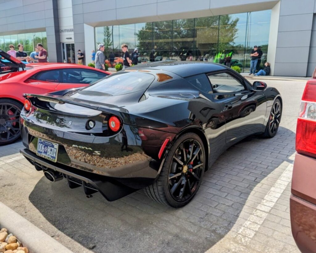 Lotus Evora - Passenger's side, rear 3/4