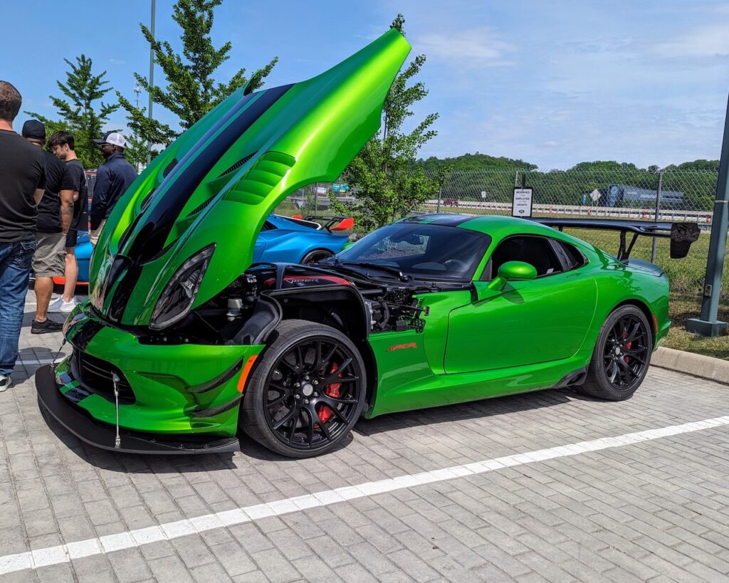 Dodge Viper - Driver's side, front 3/4