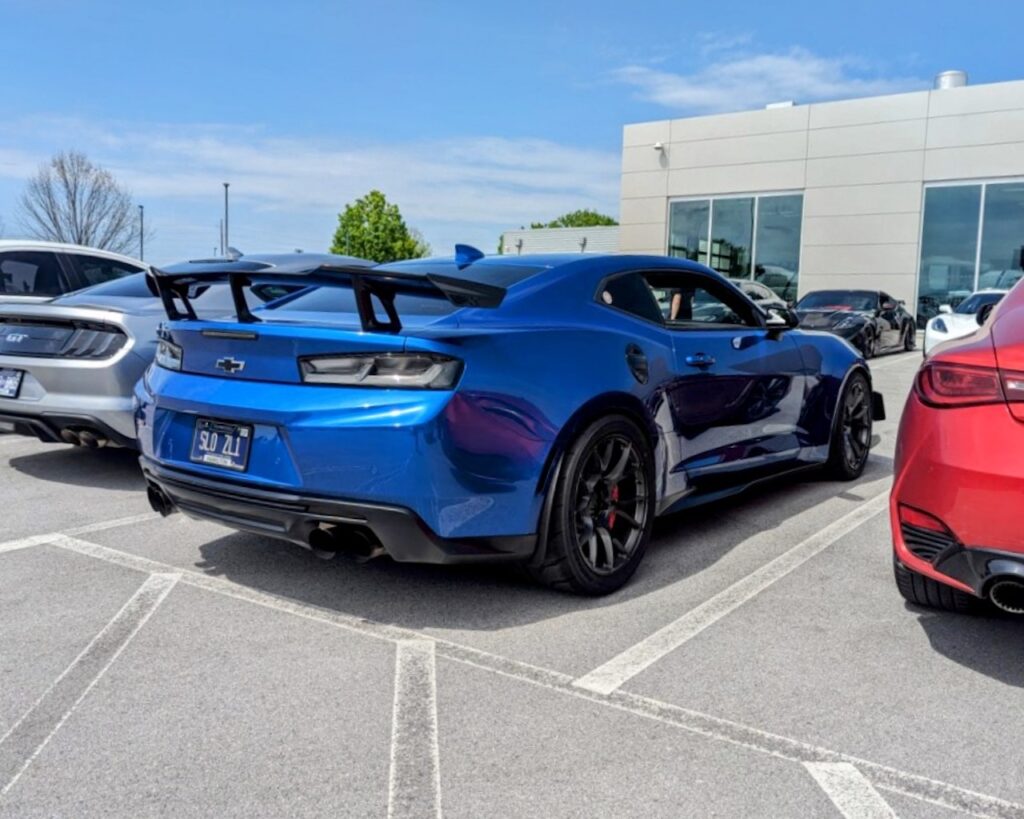 Chevrolet Camaro - Passenger's side, rear 3/4
