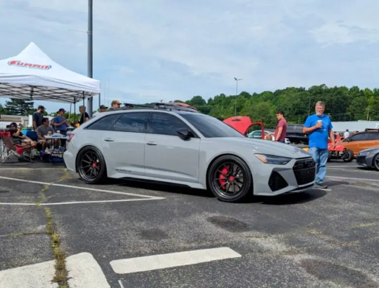 Audi RS6 Avant - Passenger's side, front 3/4