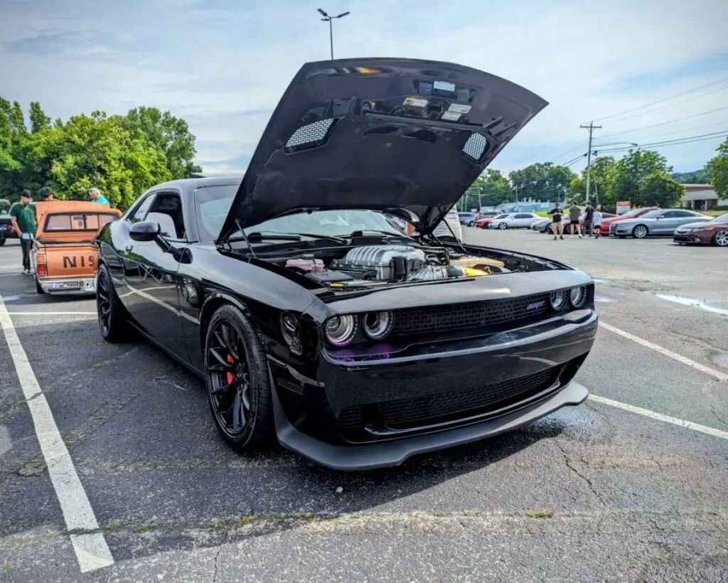 Dodge Challenger - Passenger's side, front 3/4