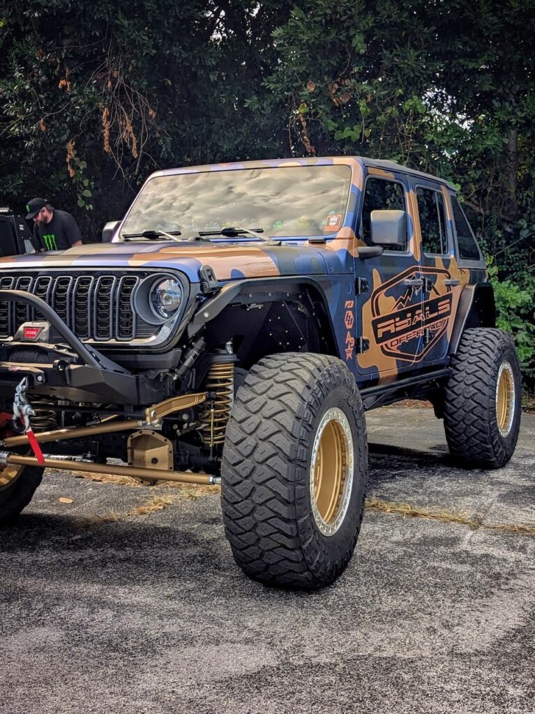 Jeep Wrangler - Driver's side, front 3/4