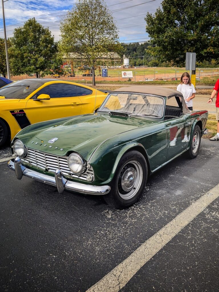 Triumph TR4 - Driver's side, front 3/4