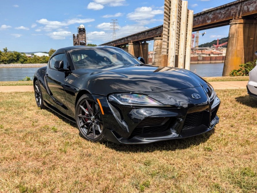 Toyota Supra - Passenger's side, front 3/4