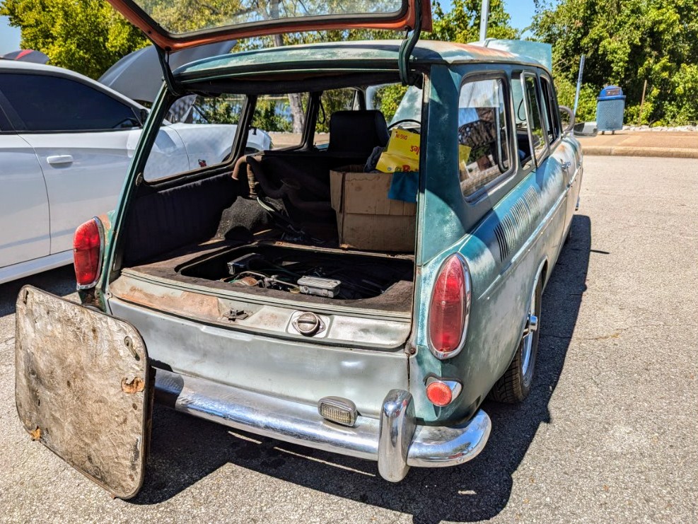 Volkswagen Type 3 - Passenger's side, rear 3/4