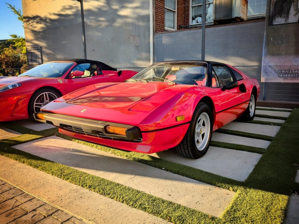 Ferrari 308 GTB - Driver's side, front 3/4