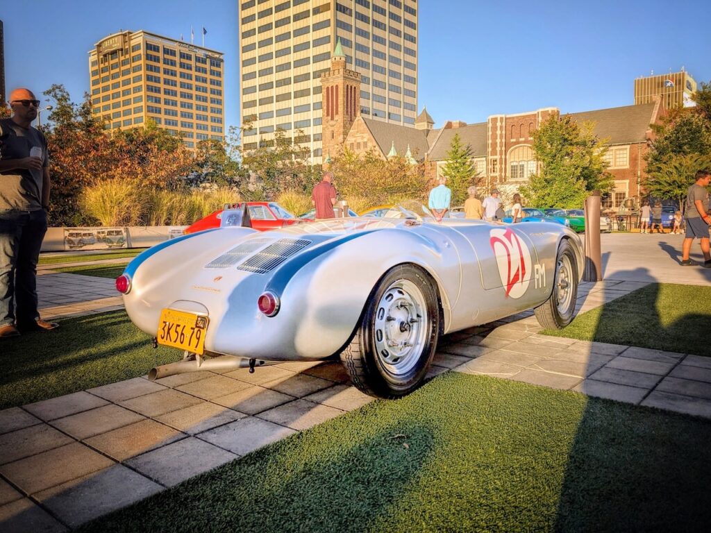 Porsche 550 Spyder - Passenger's side, rear 3/4
