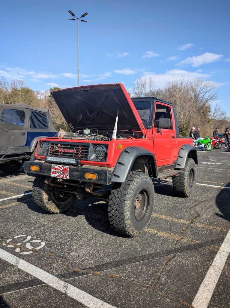Suzuki Samurai - Driver's Side, Front 3/4