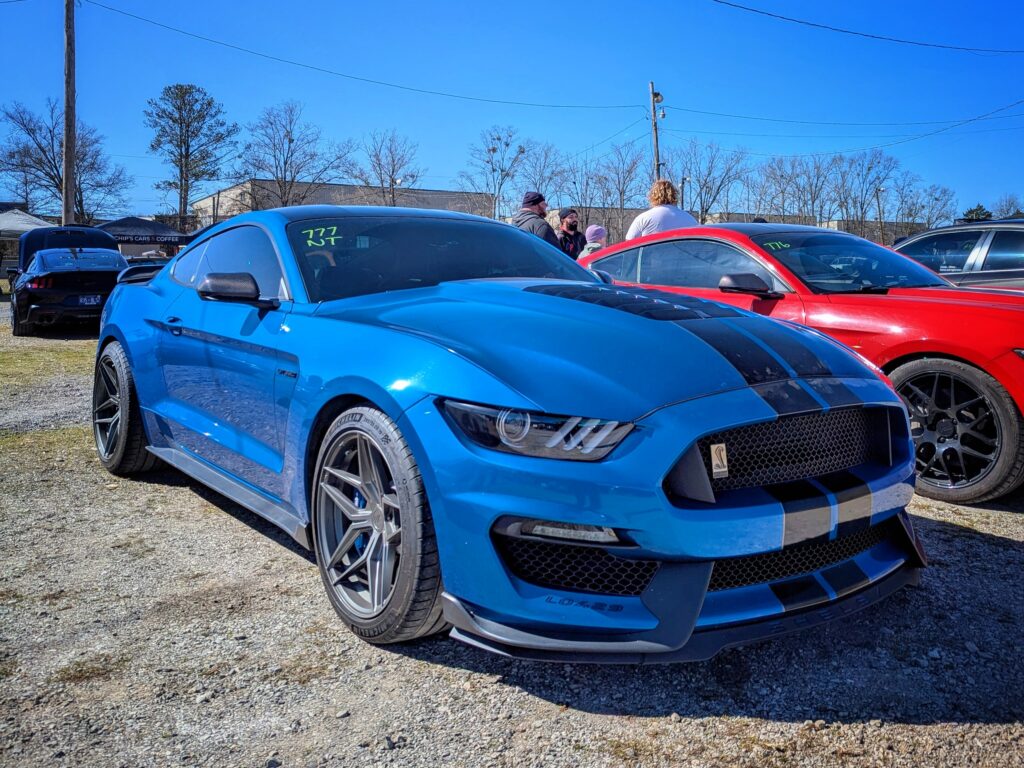 Ford Mustang - Passenger's side, front 3/4