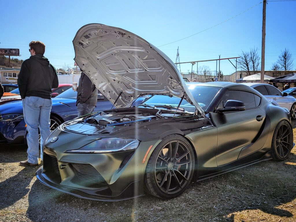 Toyota Supra - Driver's side, front 3/4