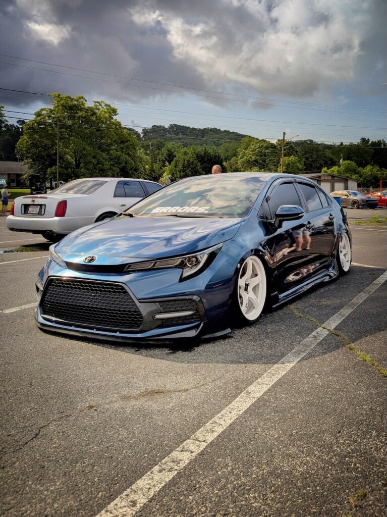 Toyota Corolla - Driver's side, front 3/4