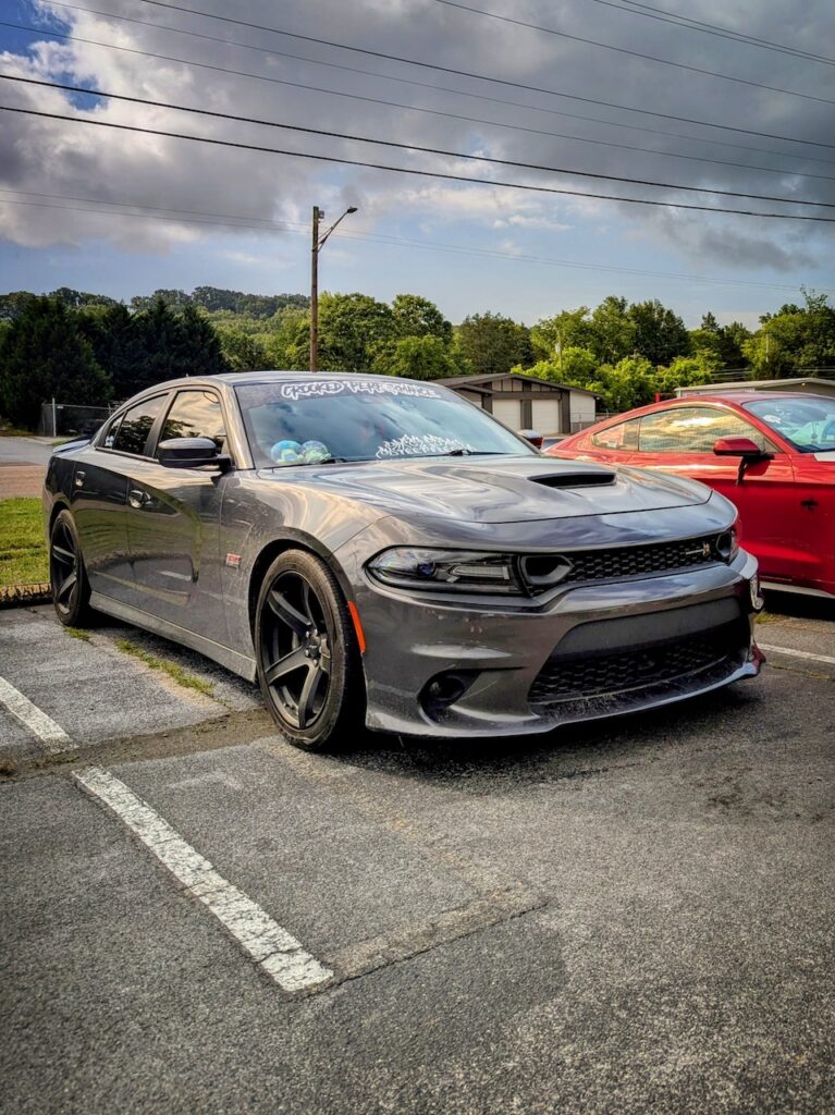 Dodge Charger - Passenger's side, front 3/4