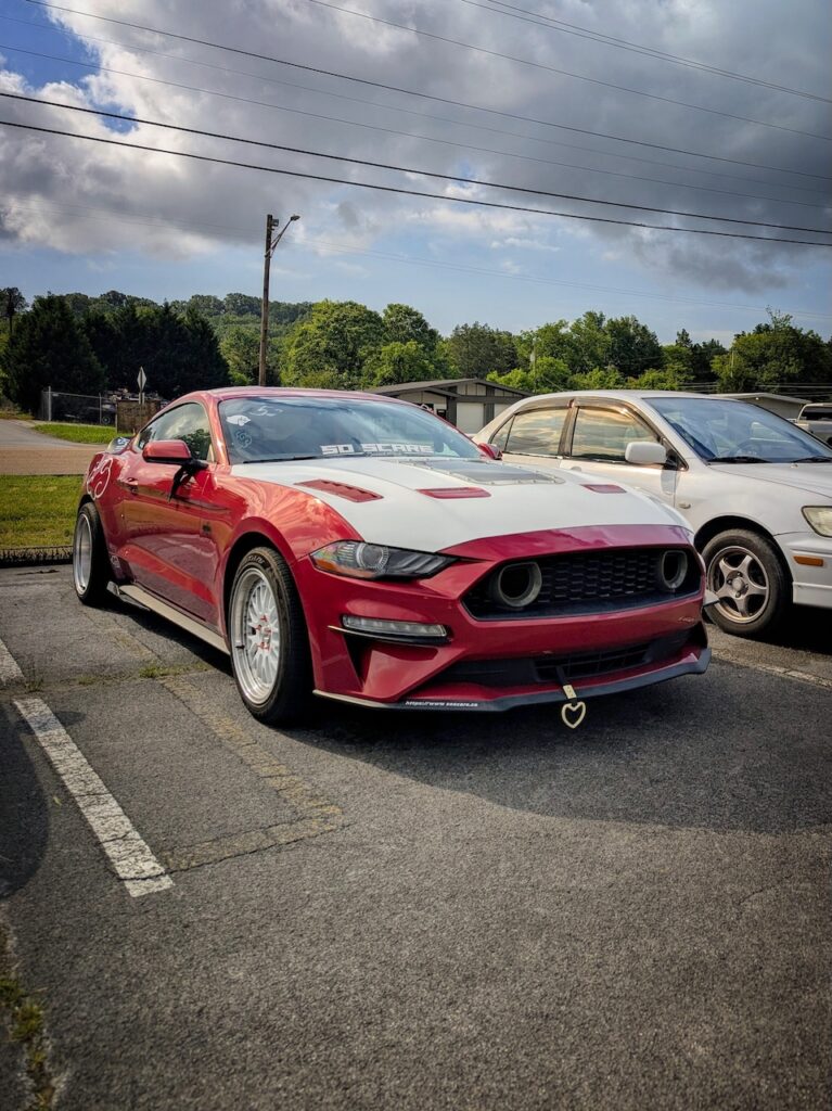 Ford Mustang - Passenger's side, front 3/4