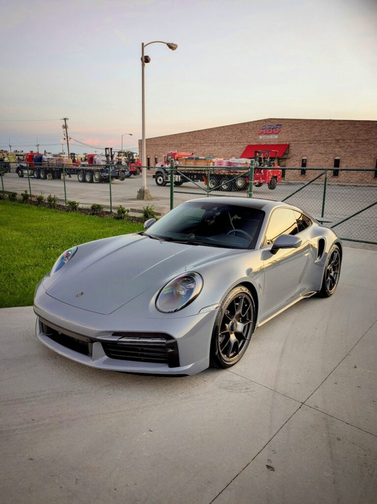Porsche 911 Turbo 50 - Driver's side, front 3/4