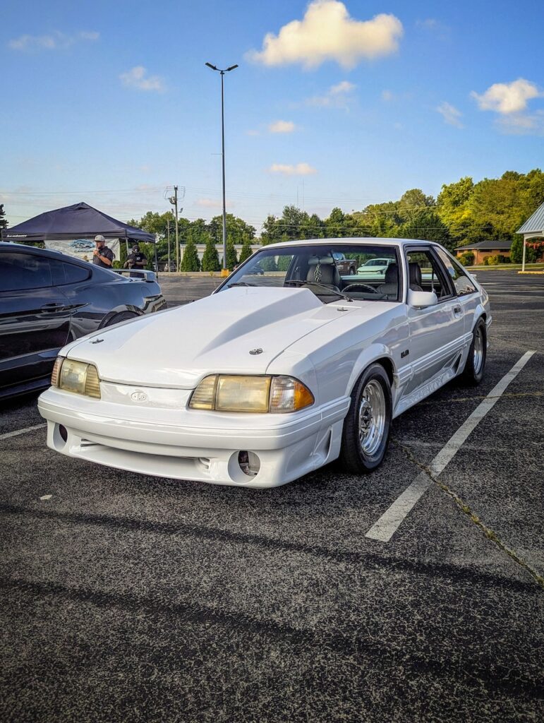 Ford Mustang GT - Driver's side, front 3/4