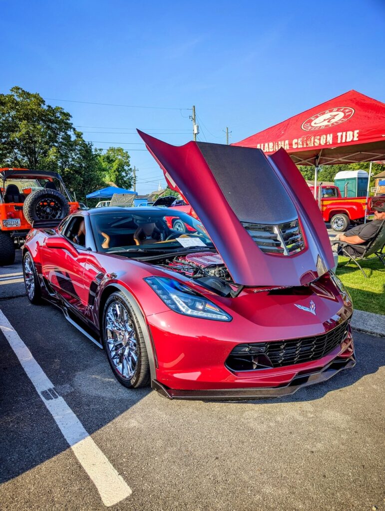 Chevrolet C7 Corvette - Passenger's side, front 3/4
