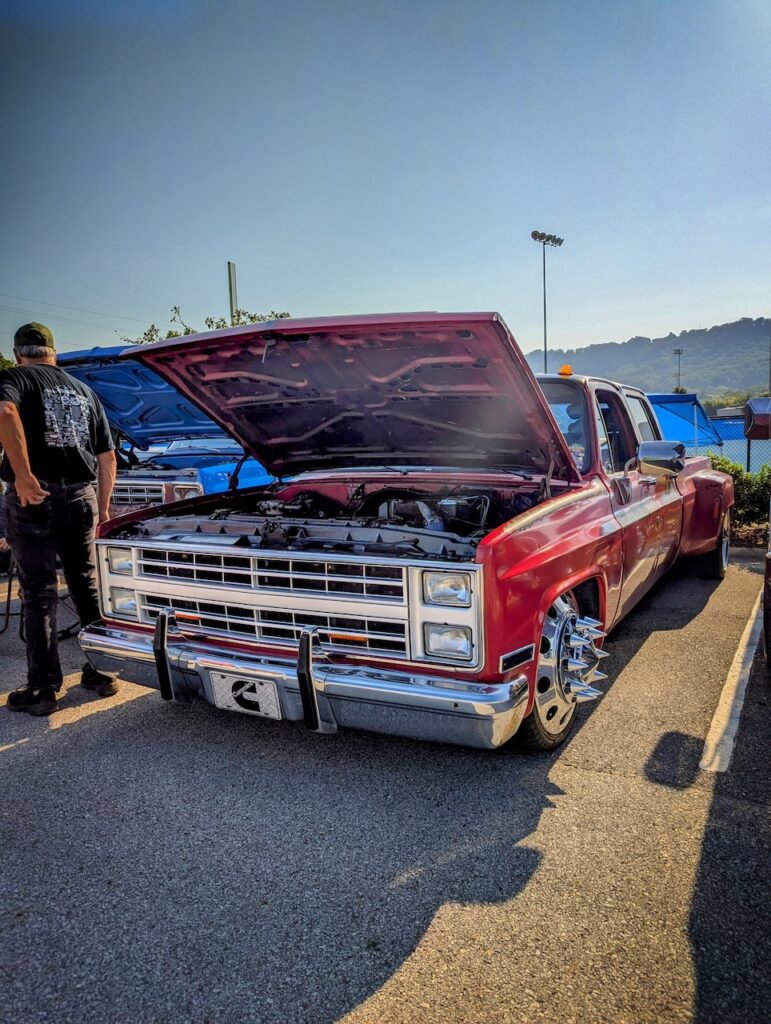 Chevrolet C30 - Driver's side, front 3/4