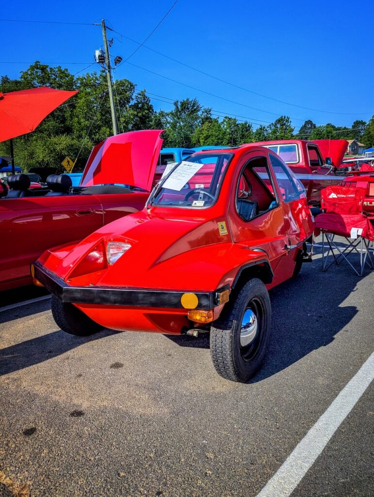 HMV Free-Way - Front 3/4