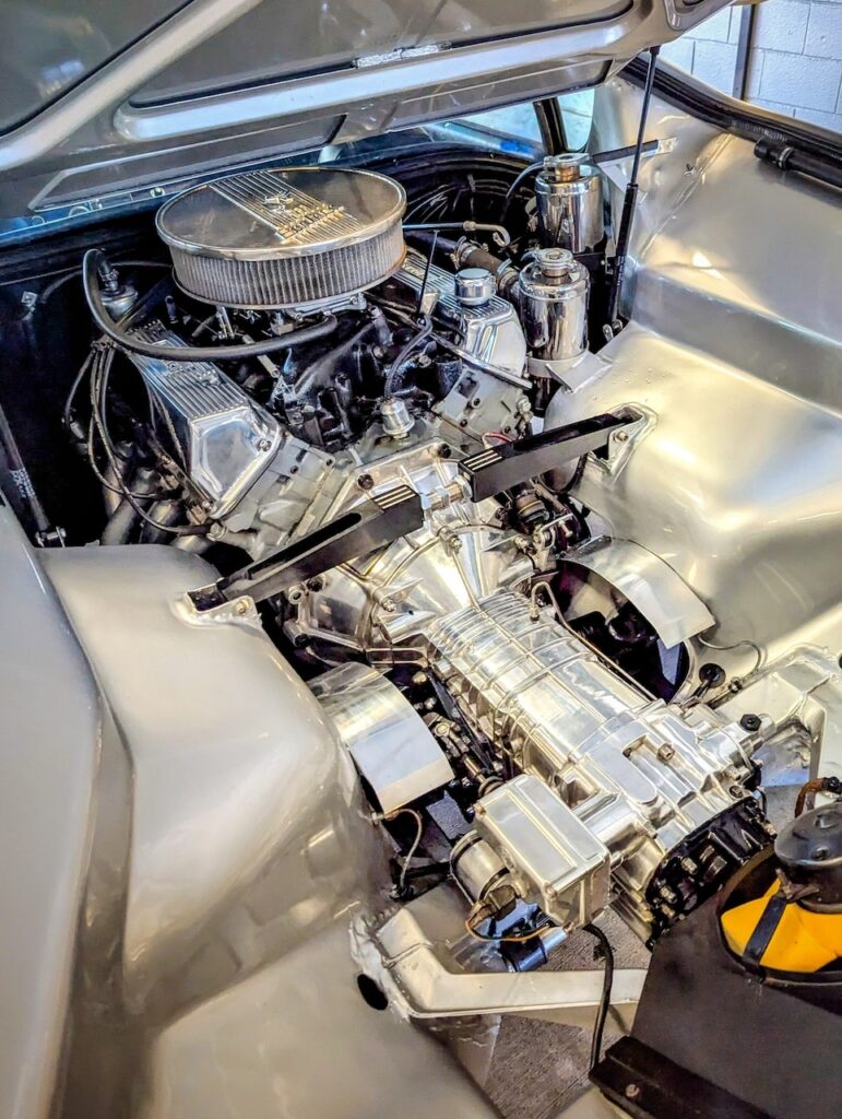 De Tomaso Pantera - Engine bay