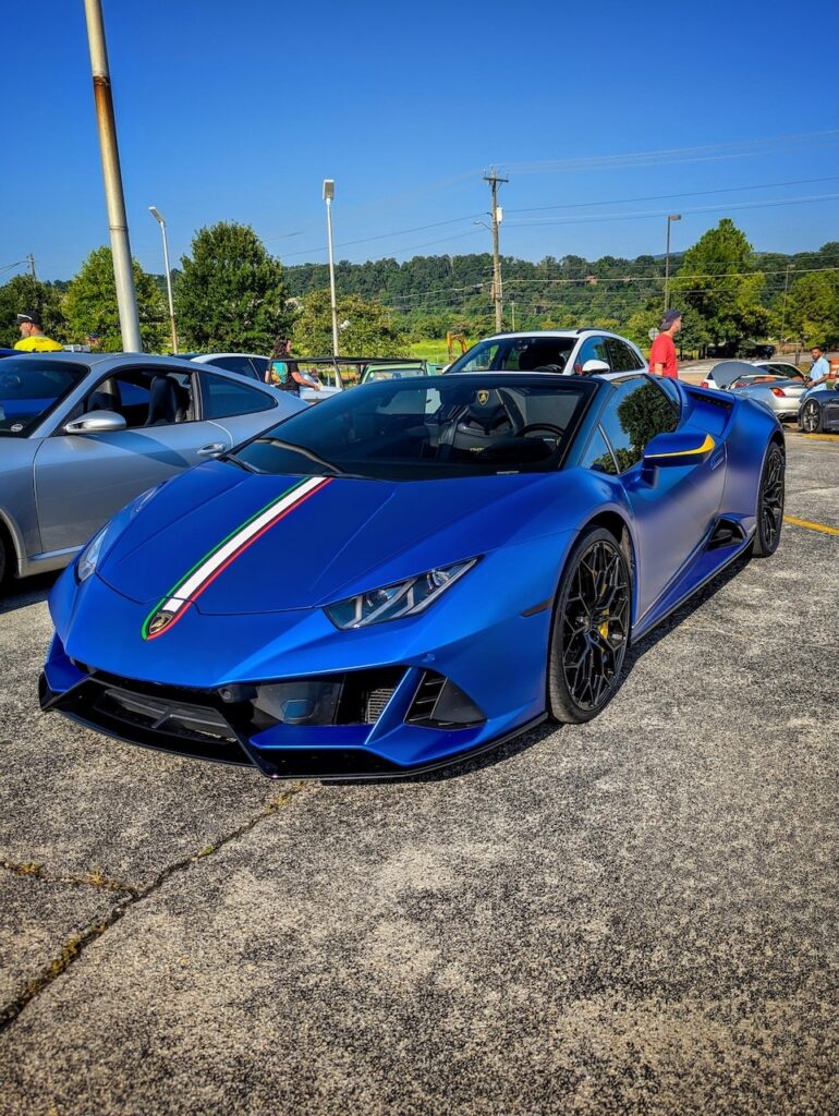 Lamborghini Huracan EVO Spyder - Driver's side, front 3/4