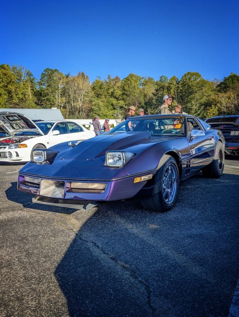 Chevrolet Corvette - Front 3/4
