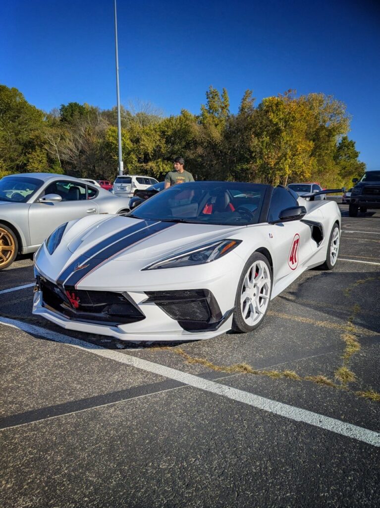 Chevrolet Corvette - Front 3/4