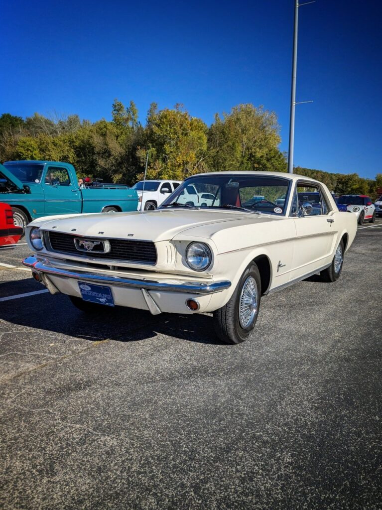 Ford Mustang – Front 3/4