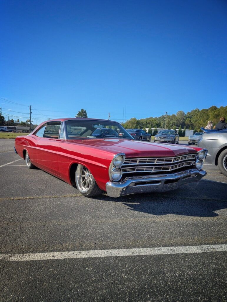 Ford Galaxie - Front 3/4