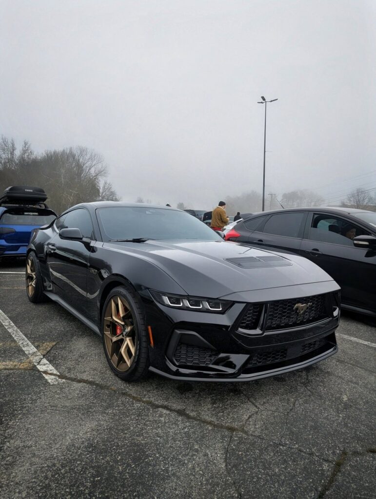Ford Mustang – Front 3/4